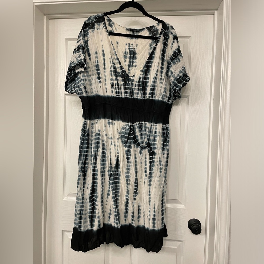 Mlle Gabrielle Tie Dye Swimsuit Coverup Plus Size